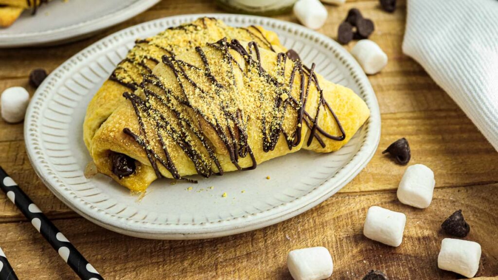 S'mores Crescent Rolls. Photo credit: Upstate Ramblings.